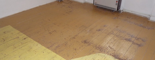 renovace podlahy Na Maninách - před